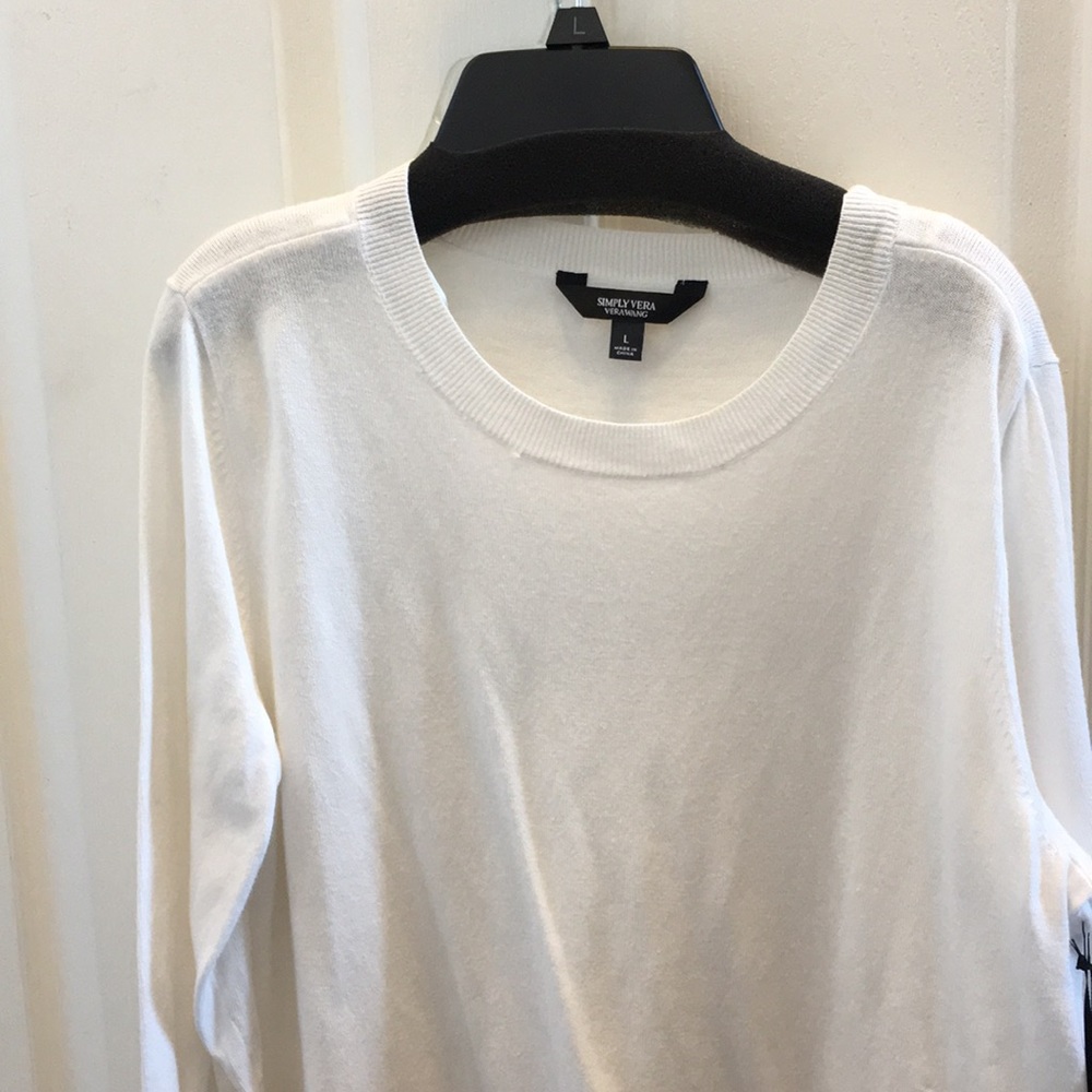FINAL MARKDOWN NWT simply vera vera wang knit top (L)